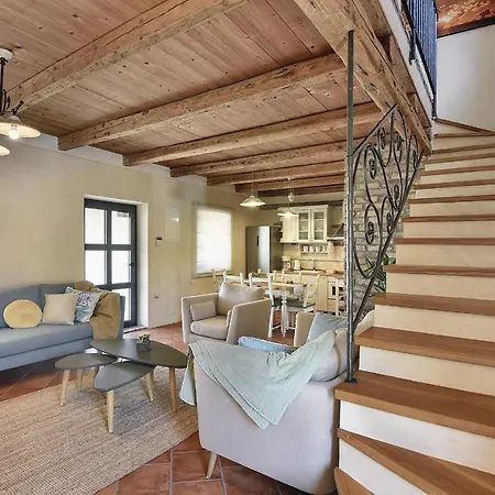 Villa Villa Azur With Pool, Sauna, Gym, Wine Cellar Liznjan