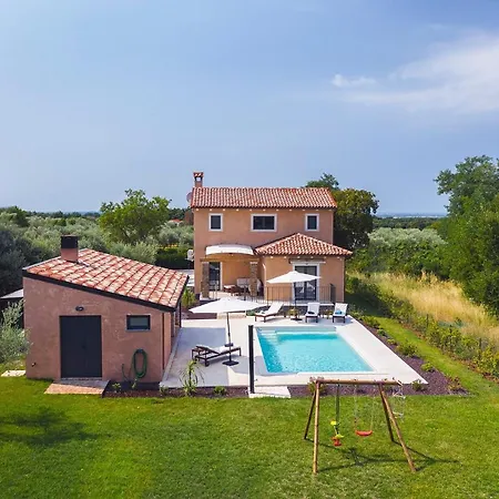 Villa Villa Azur With Pool, Sauna, Gym, Wine Cellar Liznjan