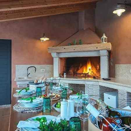 Vila Villa Azur With Pool, Sauna, Gym, Wine Cellar